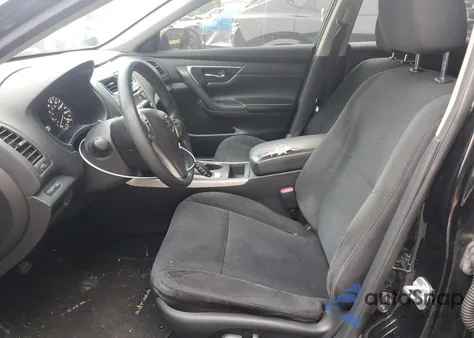 2015 Nissan Altima 2.5 из США, поврежденный, VIN 1N4AL3AP4FC458341